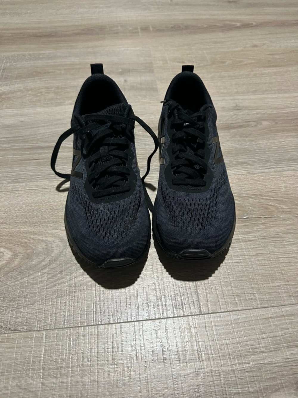 Woman’s  Black New Balance non slip Lightweight Sneakers